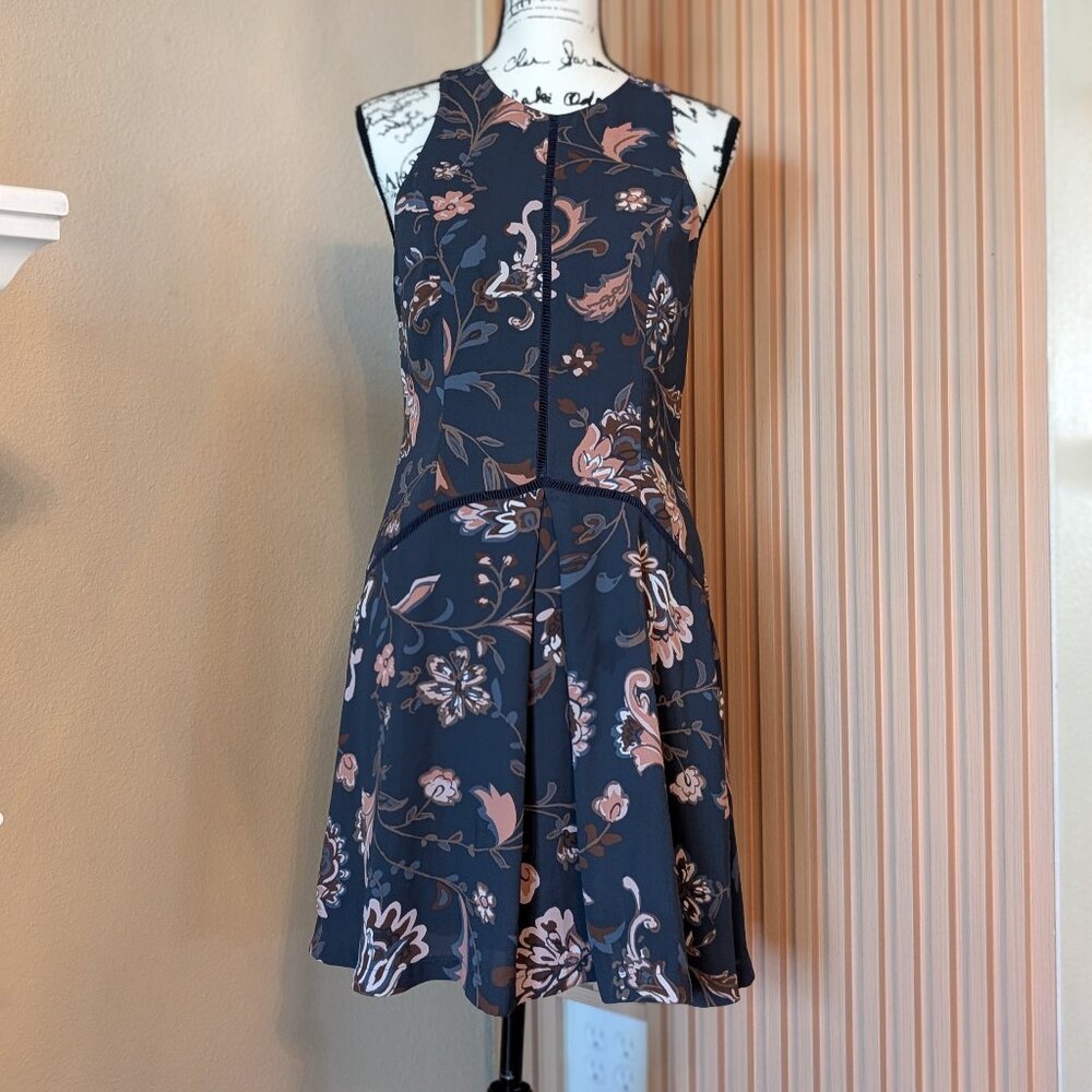 Adelyn Rae Floral Print Sleeveless Mini Dress – Size Small